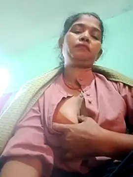 Snapshot of Chandrakanta-Devi chatting on 20, 12, 2025 Chandrakanta-Devi online show from 20, 12, 2025
