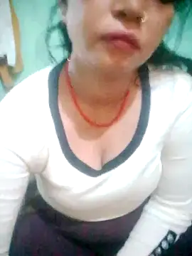 Snapshot of Chandrakanta-Devi chatting on 4, 11, 2025 Chandrakanta-Devi online show from 4, 11, 2025