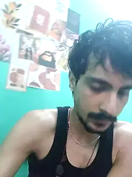 Snapshot of Crazycouple_01 chatting on 7, 3, 2026 Crazycouple 01 online show from 7, 3, 2026