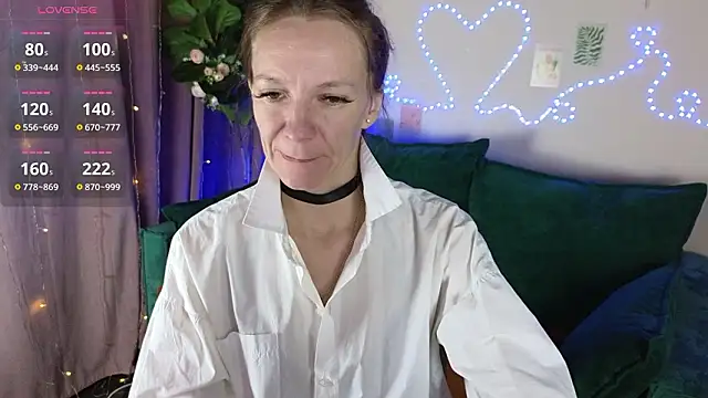 Jesica mooon online show from 14, 2, 2026