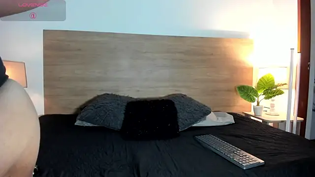 BellaNixs online show from 19, 2, 2026