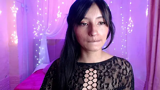 alaia blue online show from 31, 10, 2025