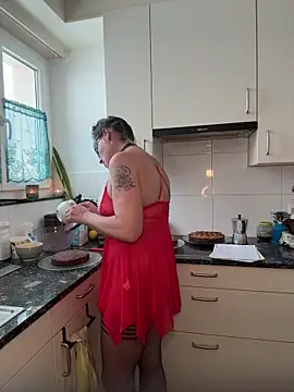 Nadja Noir online show from 28, 11, 2025