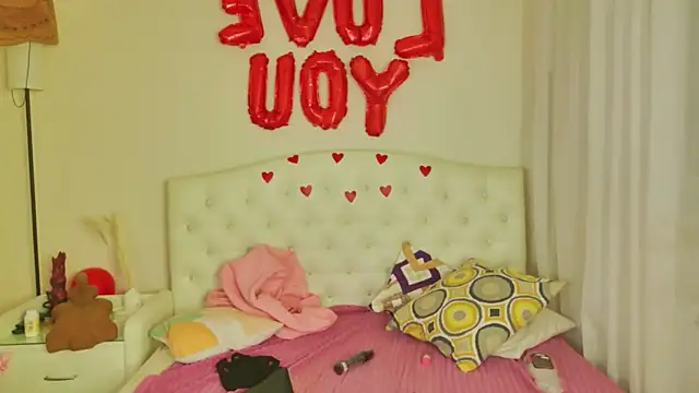 Snapshot of kamila_blush chatting on 19, 2, 2026 kamila blush online show from 19, 2, 2026