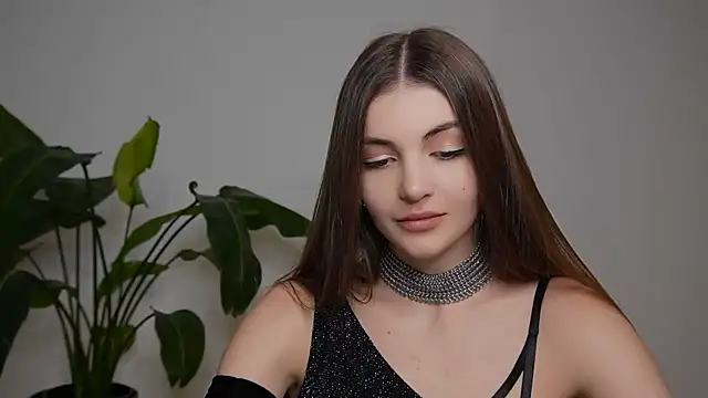 MayTease online show from 28, 9, 2025