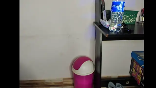 Snapshot of Candy_violetta_ chatting on 4, 11, 2025 Candy violetta online show from 4, 11, 2025