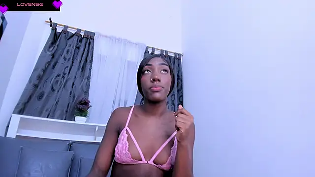 Mistt Mia online show from 11, 2, 2026