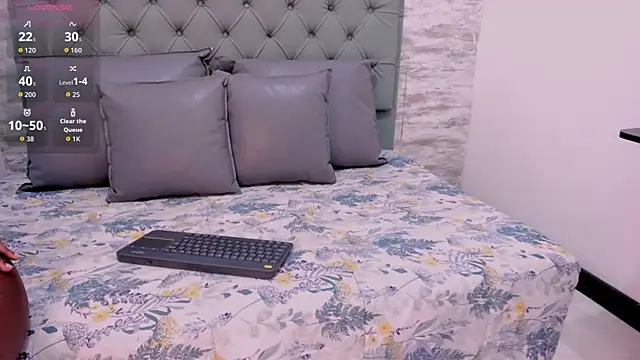 Mistt Mia online show from 22, 9, 2025