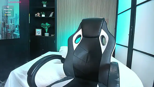 SamaraAnders  online show from 1, 6, 2026