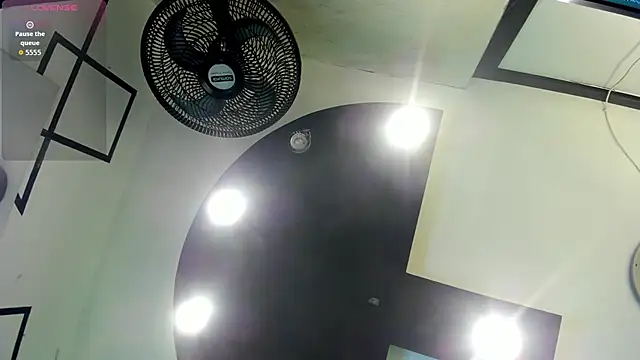 SamaraAnders  online show from 16, 4, 2026