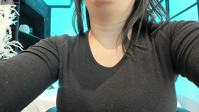 SamaraAnders  online show from 9, 1, 2026