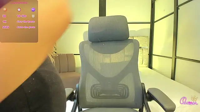 SamaraAnders  online show from 4, 4, 2026