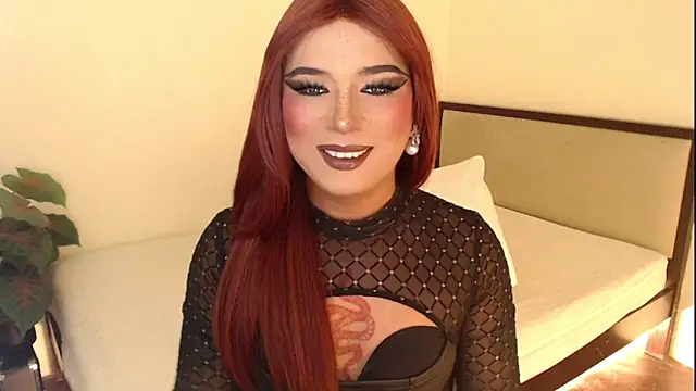 mslilly croft online show from 4, 12, 2025