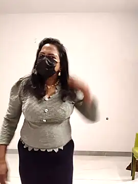 mallu-lover online show from 10, 3, 2026