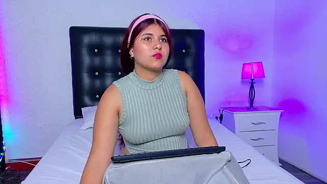 Little molly18 online show from 14, 10, 2025