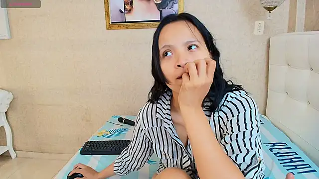 Snapshot of Miladiosa chatting on 3, 11, 2025 Miladiosa online show from 3, 11, 2025