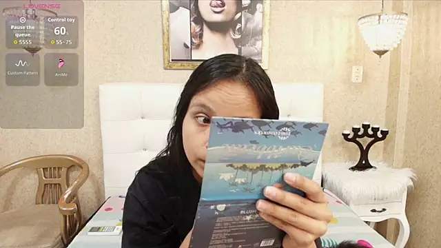 Miladiosa online show from 12, 2, 2026