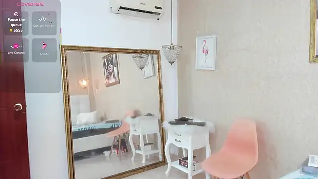 Snapshot of Miladiosa chatting on 15, 9, 2025 Miladiosa online show from 15, 9, 2025