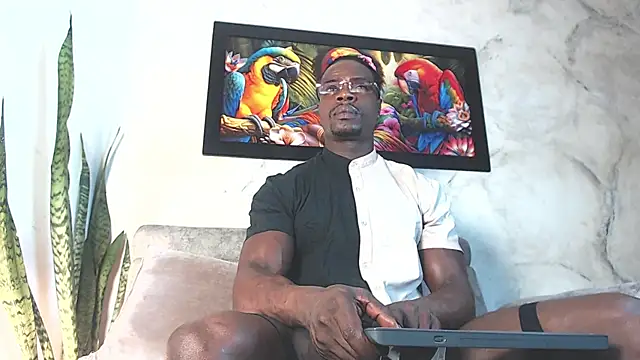 MrByronStallion online show from 15, 9, 2025