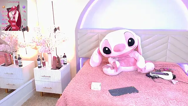 amy miller1 online show from 15, 4, 2026