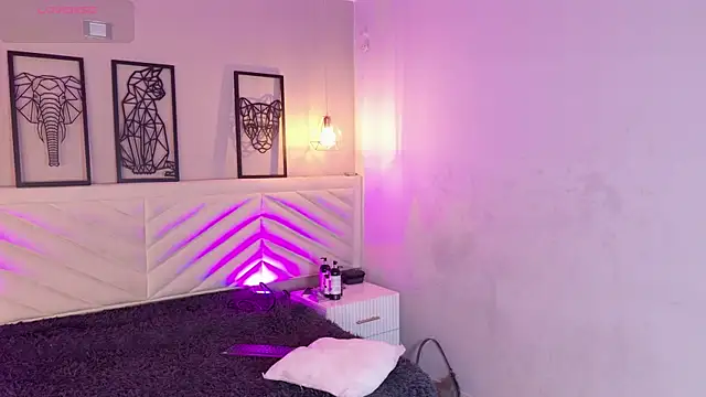 amy miller1 online show from 18, 11, 2025