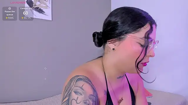 melody blossom  online show from 16, 12, 2025