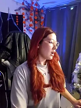 Snapshot of lunnaa_ chatting on 5, 11, 2025 lunnaa online show from 5, 11, 2025