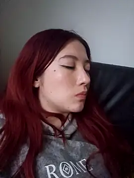 lunnaa  online show from 4, 3, 2026