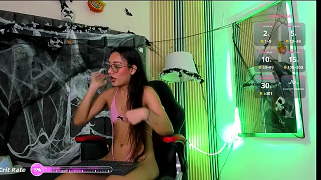 Snapshot of rubby_lux chatting on 23, 10, 2025 rubby lux online show from 23, 10, 2025