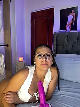 ema zoe online show from 5, 2, 2026