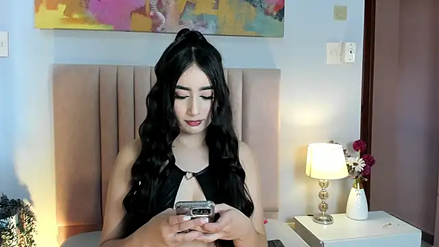 SerenaAveline online show from 25, 10, 2025