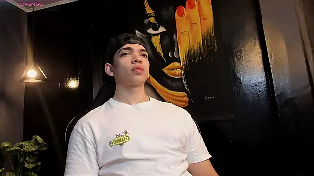 Eryonbradley online show from 3, 11, 2025