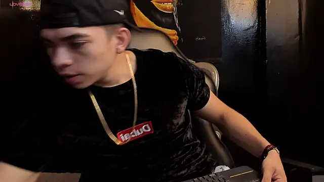 Eryonbradley online show from 20, 11, 2025