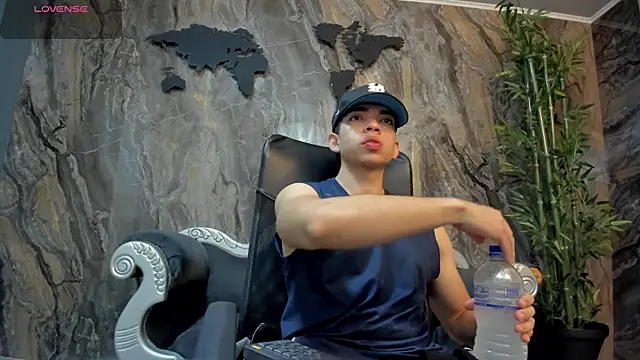 Eryonbradley online show from 12, 9, 2025