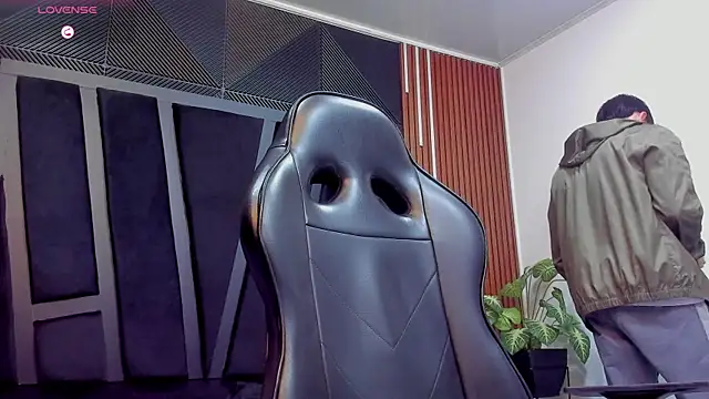 Eryonbradley online show from 1, 10, 2025