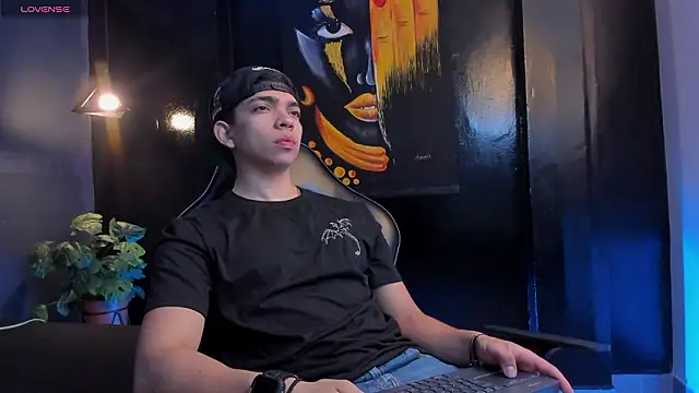 Snapshot of Eryonbradley chatting on 4, 2, 2026 Eryonbradley online show from 4, 2, 2026