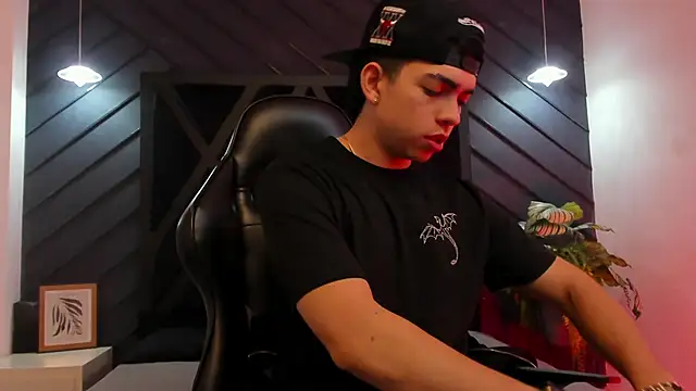 Snapshot of Eryonbradley chatting on 19, 1, 2026 Eryonbradley online show from 19, 1, 2026