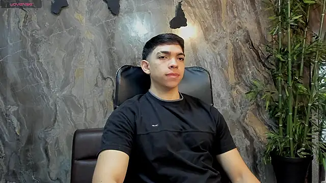 Snapshot of Eryonbradley chatting on 11, 2, 2026 Eryonbradley online show from 11, 2, 2026