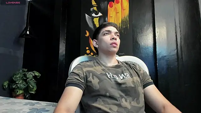 Eryonbradley online show from 8, 4, 2026