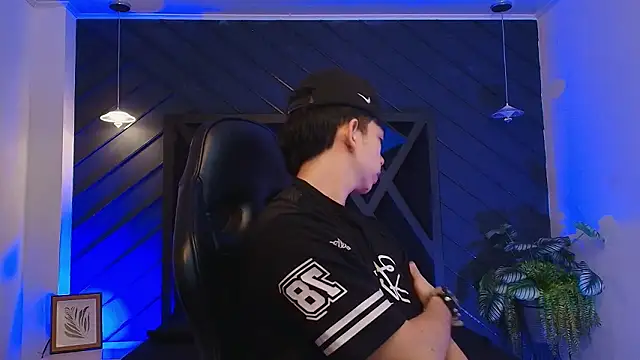 Eryonbradley online show from 4, 3, 2026