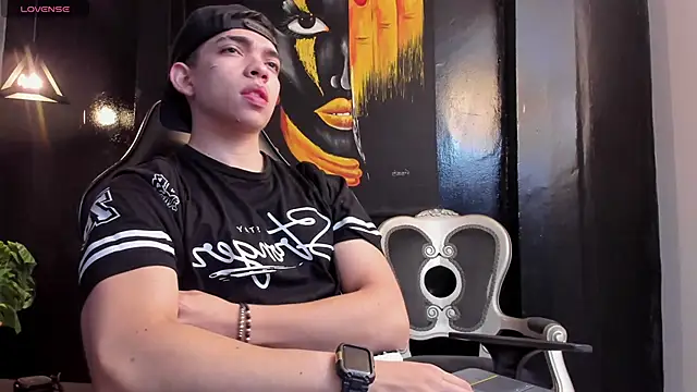 Snapshot of Eryonbradley chatting on 9, 1, 2026 Eryonbradley online show from 9, 1, 2026