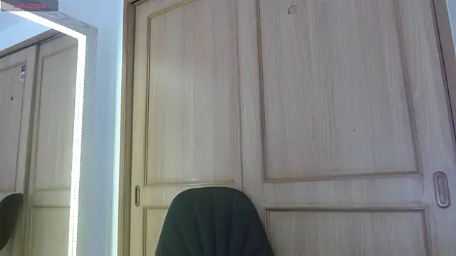 Ayleen m online show from 10, 9, 2025