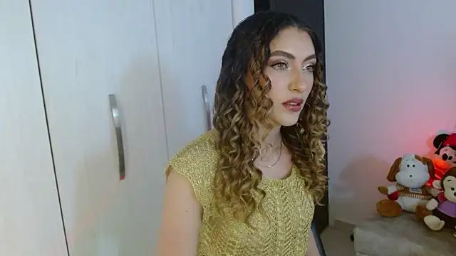 Snapshot of Ayleen_m chatting on 4, 6, 2026 Ayleen m online show from 4, 6, 2026