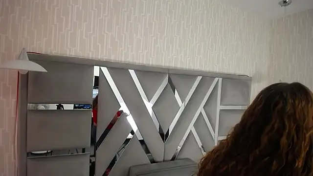 MonzerratBoyer online show from 21, 2, 2026