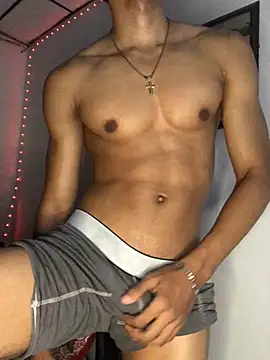 Snapshot of RickyEbony chatting on 12, 1, 2026 RickyEbony online show from 12, 1, 2026