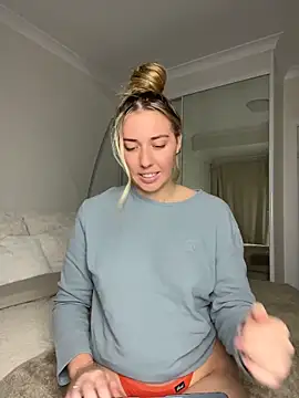 louiseberkeley online show from 21, 5, 2026
