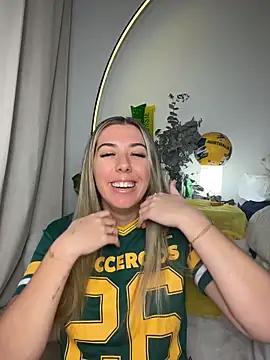 Snapshot of louiseberkeley chatting on 16, 6, 2026 louiseberkeley online show from 16, 6, 2026