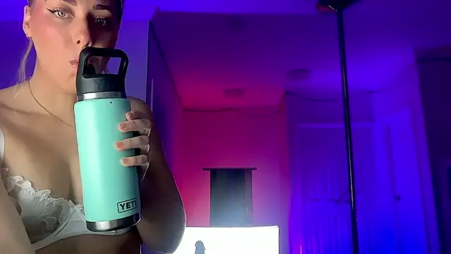 Snapshot of louiseberkeley chatting on 24, 2, 2026 louiseberkeley online show from 24, 2, 2026