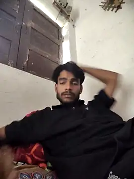 Snapshot of yashuuuu021 chatting on 12, 9, 2025 yashuuuu021 online show from 12, 9, 2025