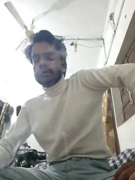 Snapshot of yashuuuu021 chatting on 5, 11, 2025 yashuuuu021 online show from 5, 11, 2025